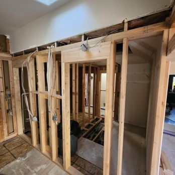 High Desert Renovations - Freshly framed walls in a  double bathroom/master closet remodel, fully gutted - General Contractors Near Me - Caldwell, Idaho