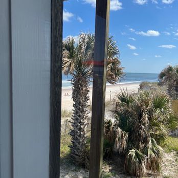 The Reef - It's a Nice place Fl !!! Ocean views!!! but it's better make a reservations for you can have the best view! And faster services! - Seafood Near Me - Saint Augustine, Florida