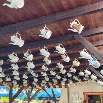 Windbeutelgräfin - Der Himmel voller Geigen sorry Kaffeekannen.... - Cafes Near Me - Ruhpolding, BY