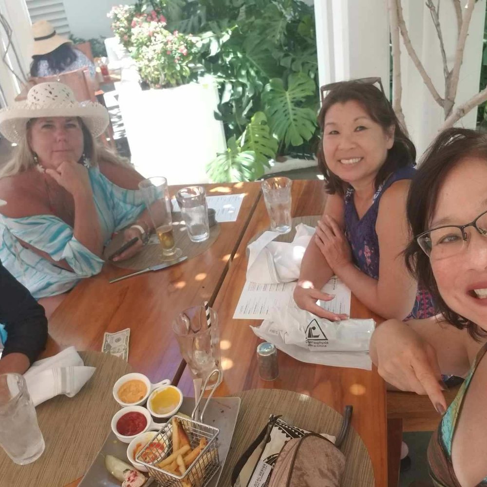 Waterman Poolside Bar - Great girls poolside lunch. - Cocktail Bars Near Me - Kapolei, Hawaii
