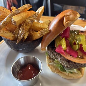 El Toum - El Toum Burger - Lebanese Near Me - Jackson Heights, New York El Toum - El Toum Burger - Lebanese Near Me - Jackson Heights, New York