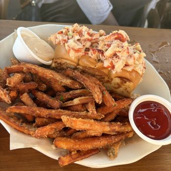 Gladstones - Calamari - Seafood Near Me - Pacific Palisades, California Gladstones - Calamari - Seafood Near Me - Pacific Palisades, California