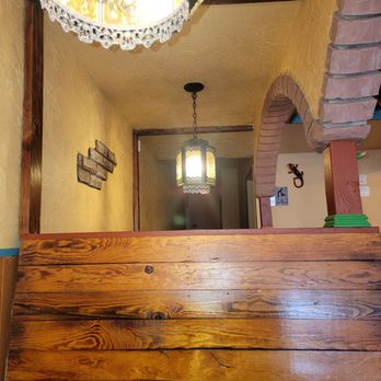 Los Compadres - Inside - Mexican Near Me - Oroville, California Los Compadres - Inside - Mexican Near Me - Oroville, California