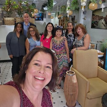 Genettis Bistro And Cafe - SSNW group - Breakfast & Brunch Near Me - Palos Heights, Illinois Genettis Bistro And Cafe - SSNW group - Breakfast & Brunch Near Me - Palos Heights, Illinois