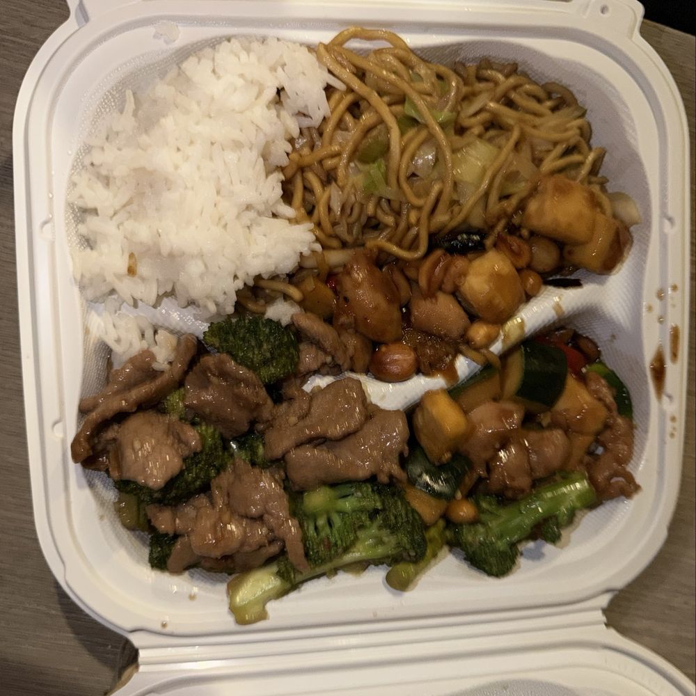 Panda Express - Plate - chow mien, rice, beef broccoli, kung pow. Kung pow is spicy but my husband loves it! - Chinese Near Me - Fernley, Nevada Panda Express - Plate - chow mien, rice, beef broccoli, kung pow. Kung pow is spicy but my husband loves it! - Chinese Near Me - Fernley, Nevada
