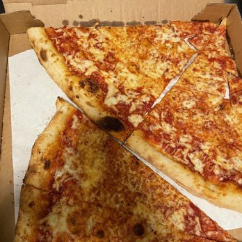 Pizza Italia - three slices of cheese pizza in a box - Pizza Near Me - Bronx, New York Pizza Italia - three slices of cheese pizza in a box - Pizza Near Me - Bronx, New York