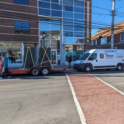 Timchak Safe and Lock - Timchak Safe & Lock is your mobile safe moving company! We can move large and small safes.
