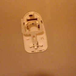 Bridge Inn - This is in the shower!