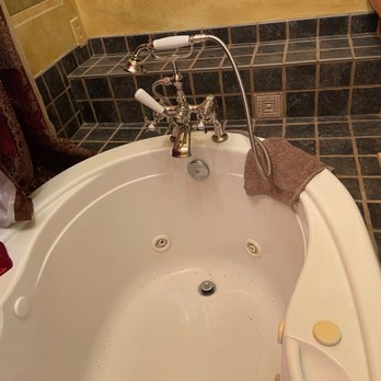 Jason Hydrotherapy - View of non-functional tub. - Kitchen & Bath Near Me - North Little Rock, Arkansas