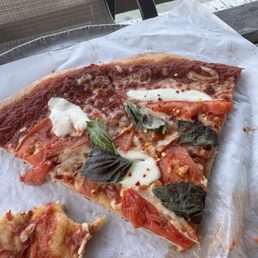16' margarita pizza 16' margarita pizza