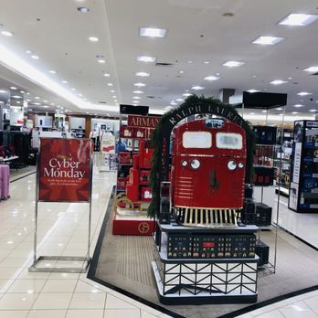Macy's - Macy's at Galleria - Department Stores Near Me - Houston, Texas