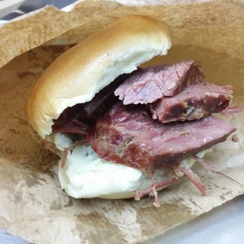 Beigel Bake - Salt beef bagel - Bakeries Near Me - London, XGL Beigel Bake - Salt beef bagel - Bakeries Near Me - London, XGL