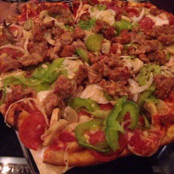 Petrillo's Pizza - Came here last night 08/02/2018 had a craving for some delicious pizza. Had ordered the small Petrillo's Special emm emm good - Pizza Near Me - San Gabriel, California