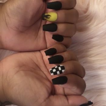 Luminous Nail Studio - Nail Technicians Near Me - Lancaster, California
