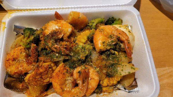 Geechie Garlic Crabs & Seafood by null