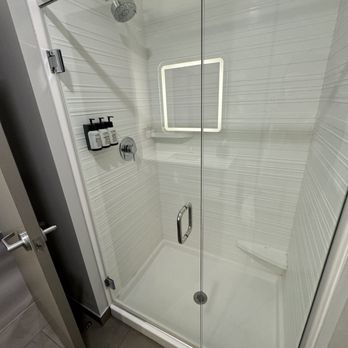 avid hotel Columbus Northwest - Hilliard - Shower - Hotels Near Me - Hilliard, Ohio avid hotel Columbus Northwest - Hilliard - Shower - Hotels Near Me - Hilliard, Ohio