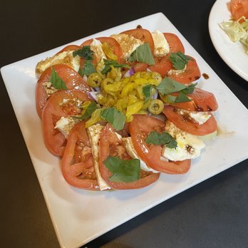 Elvino’s - Caprese Salad - Pizza Near Me - Greenville, South Carolina Elvino’s - Caprese Salad - Pizza Near Me - Greenville, South Carolina