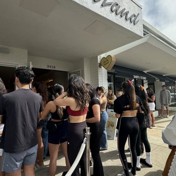 La La Land - Coffee & Tea Near Me - Newport Beach, California