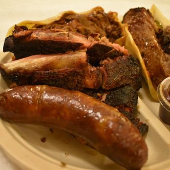 Rollin Smoke BBQ - Barbeque Near Me - Austin, Texas Rollin Smoke BBQ - Barbeque Near Me - Austin, Texas