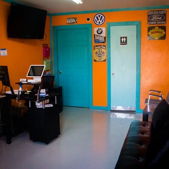 Nice Guy Auto & Transmission - Hang out in our comfy waiting room - Auto Repair Near Me - Norfolk, Virginia Nice Guy Auto & Transmission - Hang out in our comfy waiting room - Auto Repair Near Me - Norfolk, Virginia