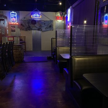The Chicken Ranch - Inside - American Near Me - Surprise, Arizona