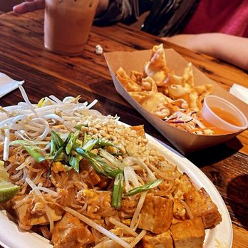 Palm Thai Cafe - Thai Near Me - San Diego, California Palm Thai Cafe - Thai Near Me - San Diego, California