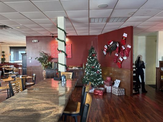 Lockside Bar and Grill by null