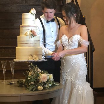 Sweet Treets Bakery - Our wedding cake! - Bakeries Near Me - Austin, Texas Sweet Treets Bakery - Our wedding cake! - Bakeries Near Me - Austin, Texas