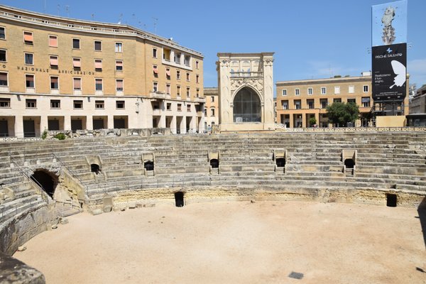 Roman Amphitheater by null