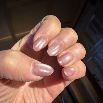 Glow Nails - Full set of hard gel nails with cateye polish. - Nail Salons Near Me - San Diego, California Glow Nails - Full set of hard gel nails with cateye polish. - Nail Salons Near Me - San Diego, California