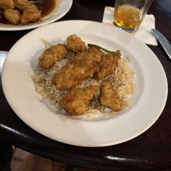 Lieu's Chinese Bistro - Peking Chicken - Chinese Near Me - Greenville, South Carolina Lieu's Chinese Bistro - Peking Chicken - Chinese Near Me - Greenville, South Carolina
