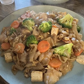 Red Dragon Asian Bistro - Pad See Ew - Asian Fusion Near Me - Carlsbad, California