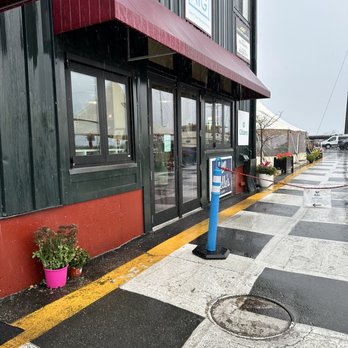 Belle's - Outside - Cafes Near Me - Newport, Rhode Island Belle's - Outside - Cafes Near Me - Newport, Rhode Island