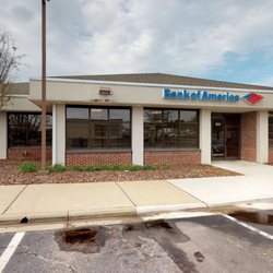 Bank of America Financial Center - Storefront