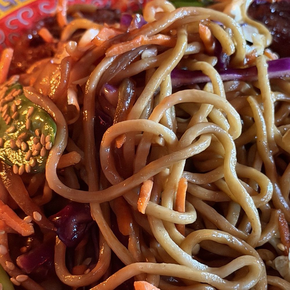 LO MEIN NOODLES LO MEIN NOODLES
