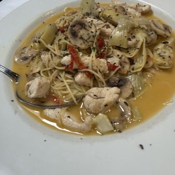 Tomato Thyme - Chicken Fusilli (subbed angel hair). The sauce is soup. - Pizza Near Me - San Jose, California Tomato Thyme - Chicken Fusilli (subbed angel hair). The sauce is soup. - Pizza Near Me - San Jose, California