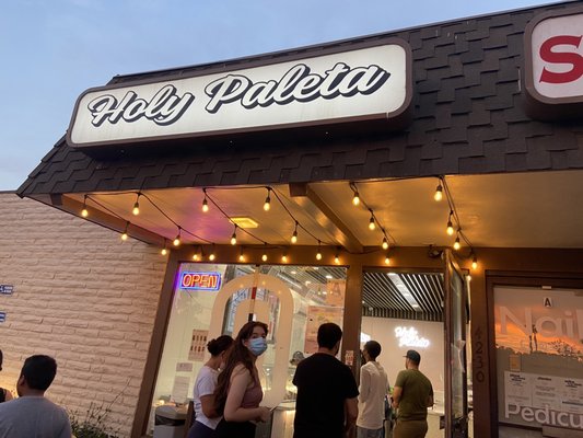 Holy Paleta by null