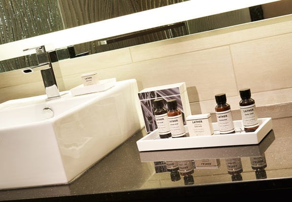 Metropolitan at The 9, Autograph Collection by null