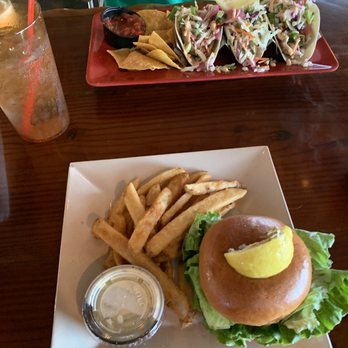 Harry T's - Grouper tacos and mahi sandwich - Seafood Near Me - Destin, Florida Harry T's - Grouper tacos and mahi sandwich - Seafood Near Me - Destin, Florida