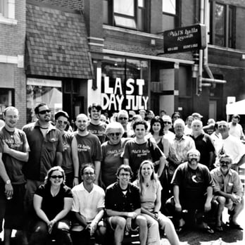 Val's Halla Records - Music & DVDs Near Me - Oak Park, Illinois Val's Halla Records - Music & DVDs Near Me - Oak Park, Illinois