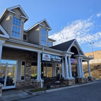 Top Dawgs Pub & Deli - Pubs Near Me - Roanoke, Virginia Top Dawgs Pub & Deli - Pubs Near Me - Roanoke, Virginia