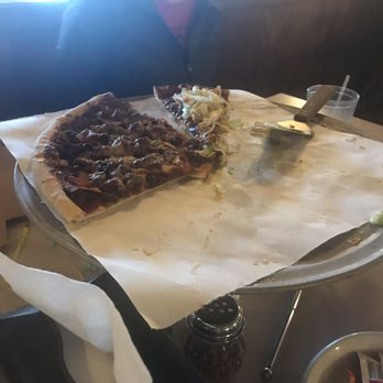 Denny's Pizza Inn - Half Taco Especiale Pizza, half House Special. Scarce toppings on taco pizza - Pizza Near Me - Bottineau, North Dakota Denny's Pizza Inn - Half Taco Especiale Pizza, half House Special. Scarce toppings on taco pizza - Pizza Near Me - Bottineau, North Dakota