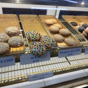 Mike's Pastry - Bakeries Near Me - Boston, Massachusetts Mike's Pastry - Bakeries Near Me - Boston, Massachusetts
