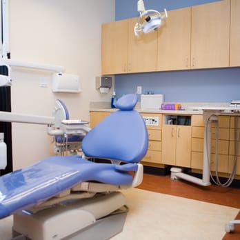 Dora Lee, DDS - treatment room with beach-inspired colors - Pediatric Dentists Near Me - Los Alamitos, California Dora Lee, DDS - treatment room with beach-inspired colors - Pediatric Dentists Near Me - Los Alamitos, California