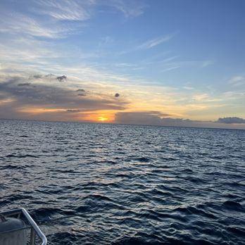 MANA Cruises & Charters - Sunset view from catamaran. - Boat Tours Near Me - Kapolei, Hawaii MANA Cruises & Charters - Sunset view from catamaran. - Boat Tours Near Me - Kapolei, Hawaii