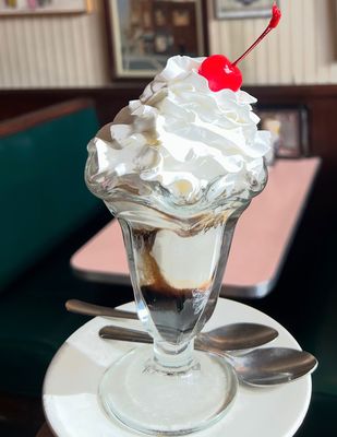 Lexington Candy Shop by null