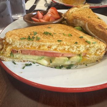 Brunch - Grilled cheese from the side - Breakfast & Brunch Near Me - New York, New York Brunch - Grilled cheese from the side - Breakfast & Brunch Near Me - New York, New York