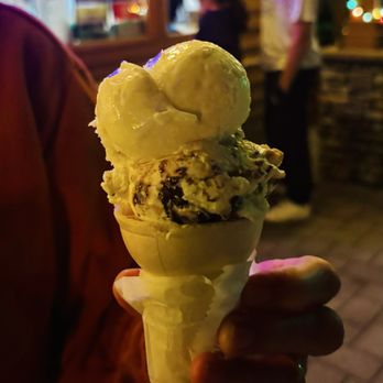 Tutrone's Ice Cream - Ice Cream & Frozen Yogurt Near Me - Pocono Summit, Pennsylvania Tutrone's Ice Cream - Ice Cream & Frozen Yogurt Near Me - Pocono Summit, Pennsylvania