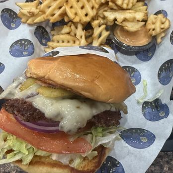 5th Street Burger & Fries - Burgers Near Me - Tempe, Arizona