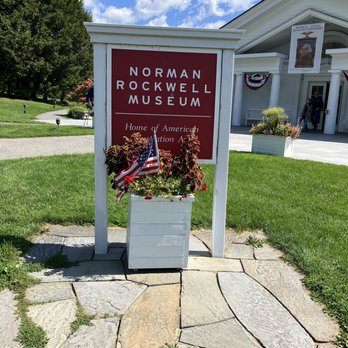 Norman Rockwell Museum - Sign close to entrance to museum - Museums Near Me - Stockbridge, Massachusetts